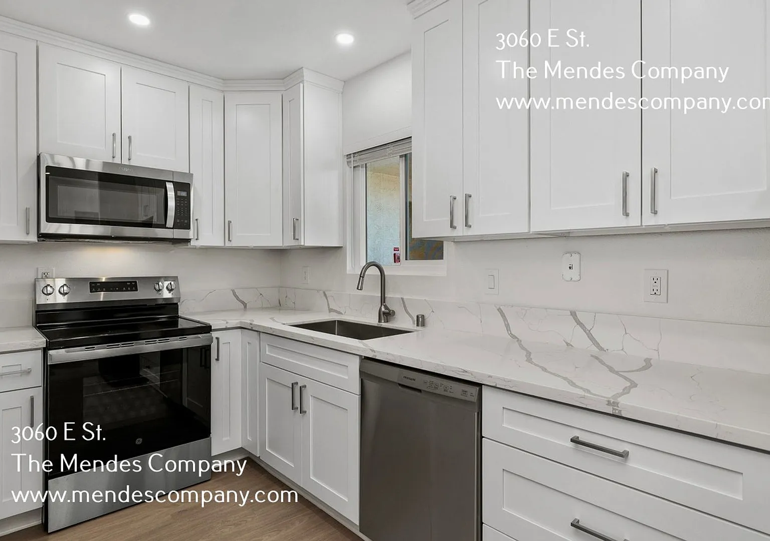 Newly Remodeled and Upgraded 2 BD / 2 BA Upstairs Apartment Home w/Amazing Views in Golden Hill! — Photo 4