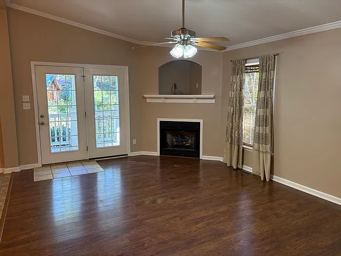 3 bed, 2.0 bath, 1253 sqft, $1,400 — Photo 4