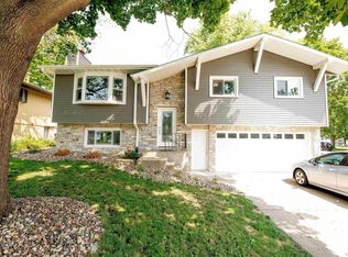 505 N 3rd St, Eldridge, IA 52748