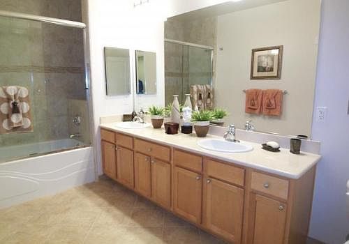 4th image of 1310 Creekside Dr Unit 107