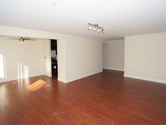 4th image of 3000 Roberts Dr #13-1