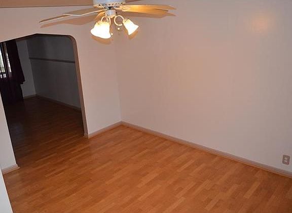 5th image of 125 Schley Ave