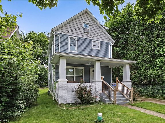 2nd image of 761 Carlysle St