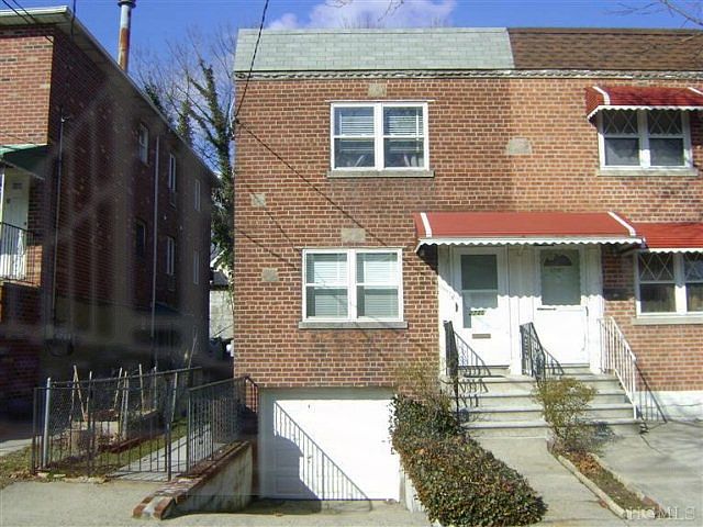 1st image of 2725 Tenbroeck Ave