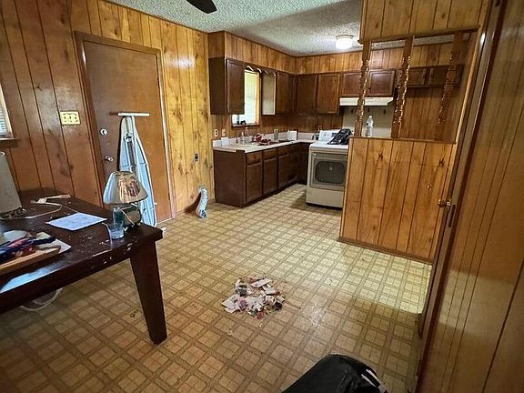 3rd image of 1112 san marcos