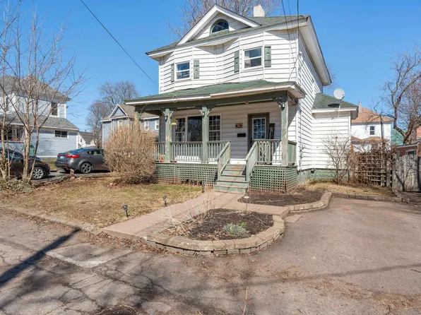2 Davison St, Amherst, NS B4H 3H2