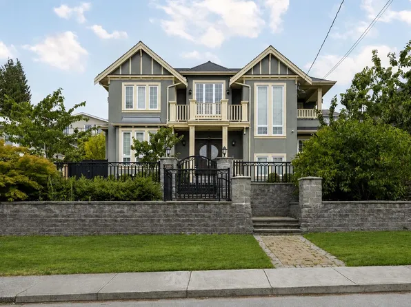 5399 Carson St, Burnaby, BC V5J 2Z3