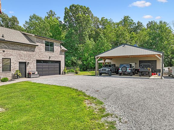 4th image of 138 Belcher Hollow Rd