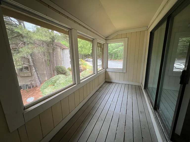 125 Seasons Pkwy — Photo 9