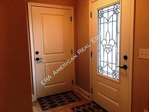 2nd image of 132 Katherine St NE