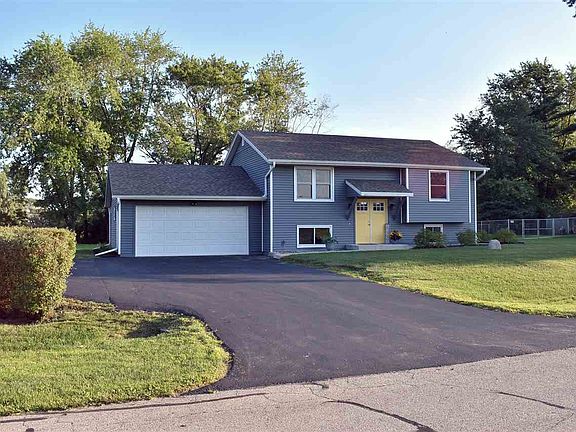 2nd image of 5945 Hugh Dr