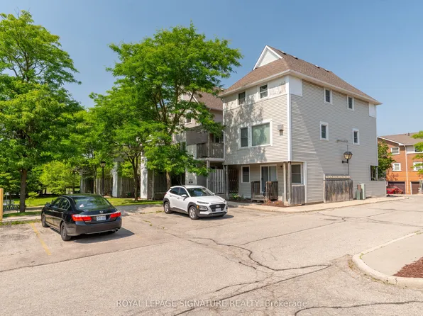 461 Beechwood Pl #55, Waterloo, ON N2T 2N8