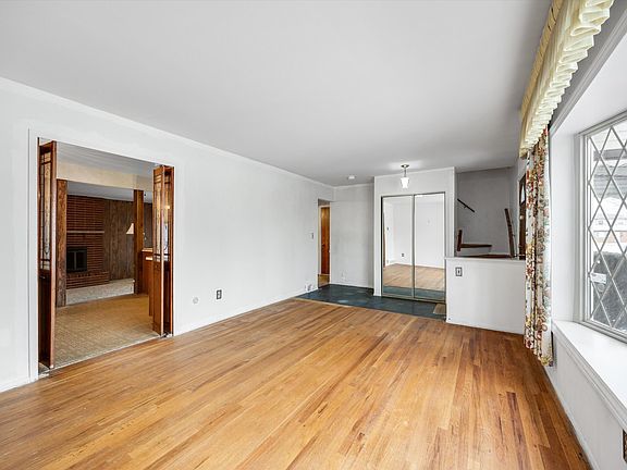 5th image of 38240 Tottenham Rd