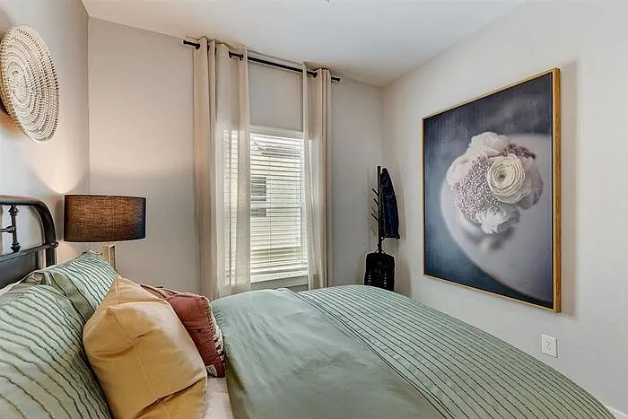 4604 Colosseum Way — Photo 35
