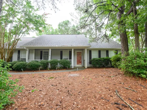 220 Ridgewood Ct, Auburn, AL 36830