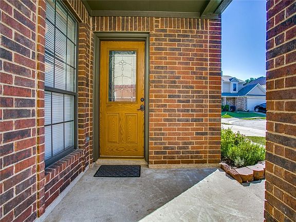 3rd image of 3600 Renee Dr