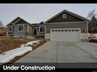 384 N Davis Blvd, Bountiful, UT 84010