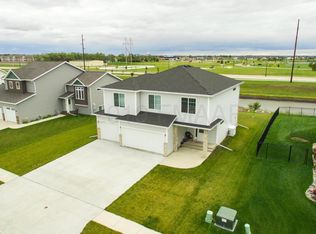 1125 31st Ave W, West Fargo, ND 58078
