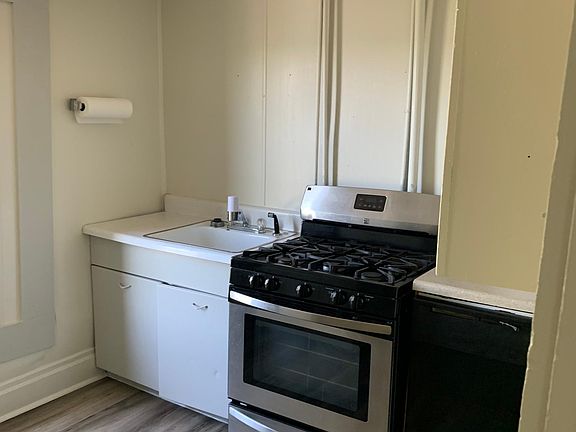 5th image of 510 Pearl Ave #510