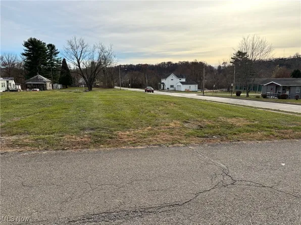 205 Foster Ave, Cambridge, OH 43725