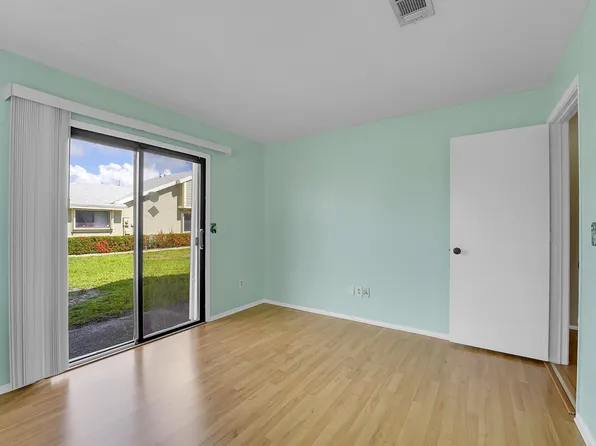 1543 SE Dewberry Court, Port St Lucie, FL 34952