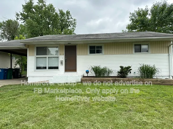 218 Ben Nevis Rd, Saint Louis, MO 63137