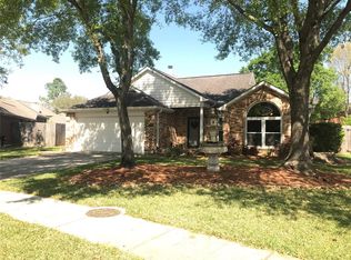 4203 Royal Manor Dr, Pasadena, TX 77505