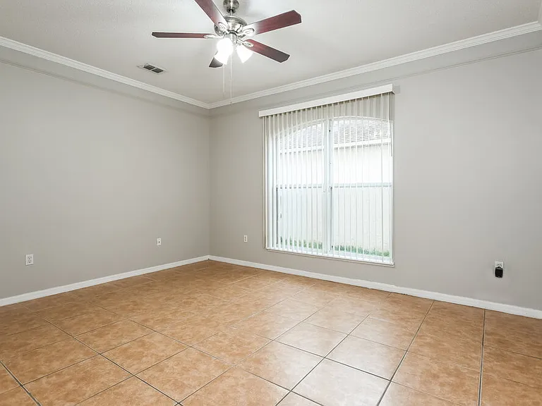 2716 Port Ct — Photo 10
