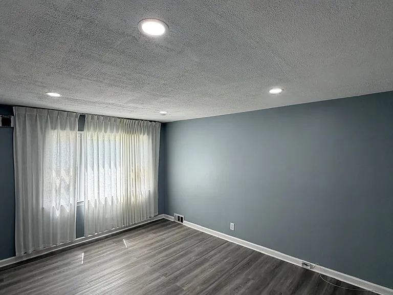 337 Winans Ave — Photo 15