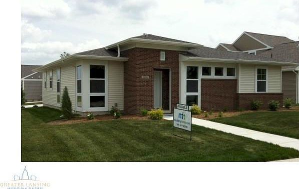 1st image of 3034 E Hamlet Cir