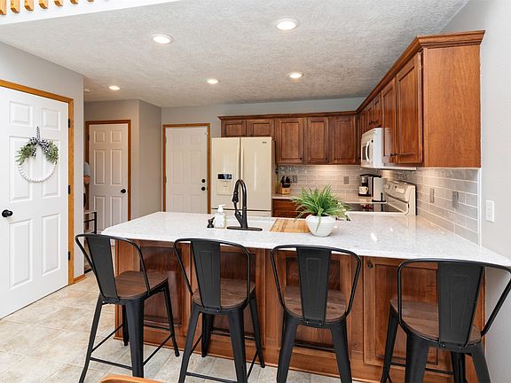 5th image of 4425 Mills Civic Pkwy Unit 903