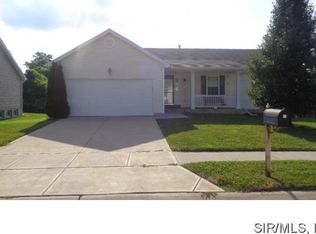 136 Pine Hollow Ln, Collinsville, IL 62234