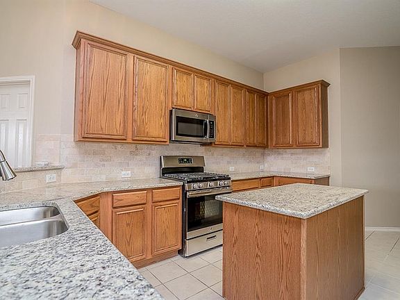 5th image of 6113 Pine Meadow Ln