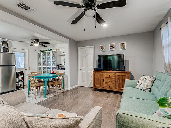 4th image of 3958 TROPICAL DR