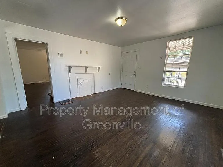135 D St — Photo 4