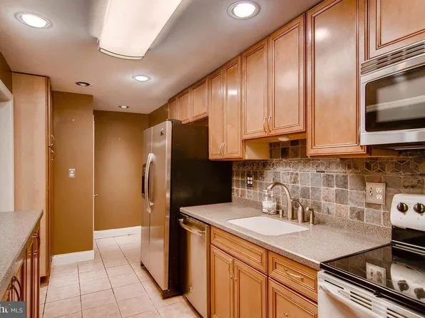 1129 Linden Ave, Halethorpe, MD 21227