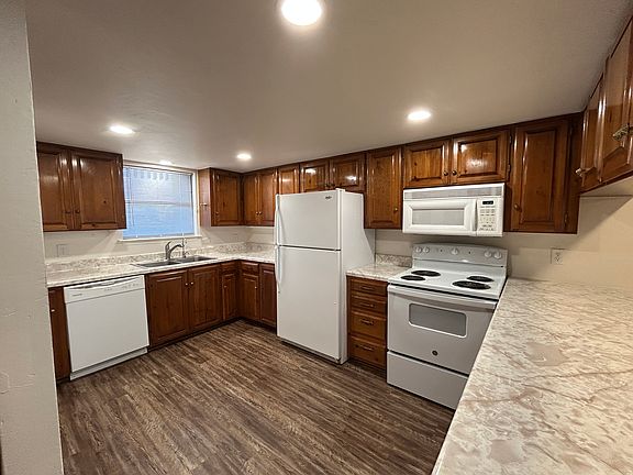 2nd image of 2111 3rd Ave #2