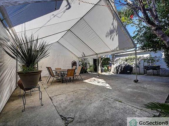 5th image of 9511 Juniper St