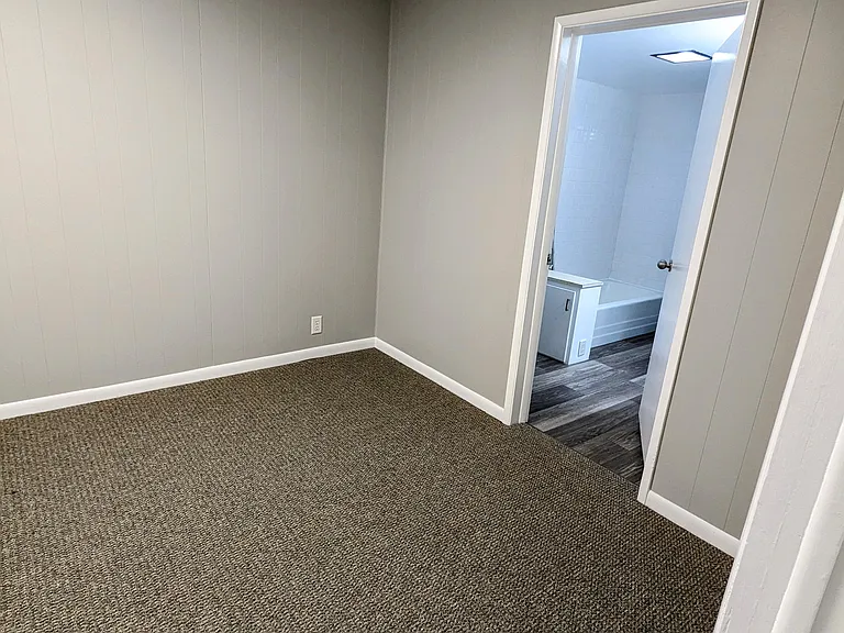 1014 Harrison Ave #1L — Photo 9