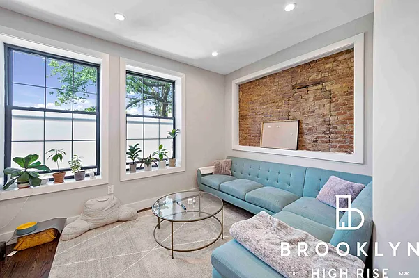 Rented by Brooklyn High Rise LLC | media 9