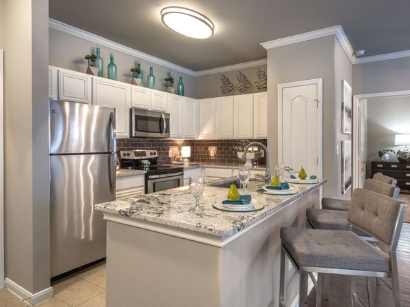 Olympus Las Colinas | 692 Lake Carolyn Pkwy, Irving, TX