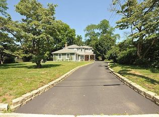 49 Pemberton Ave, Oceanport, NJ 07757