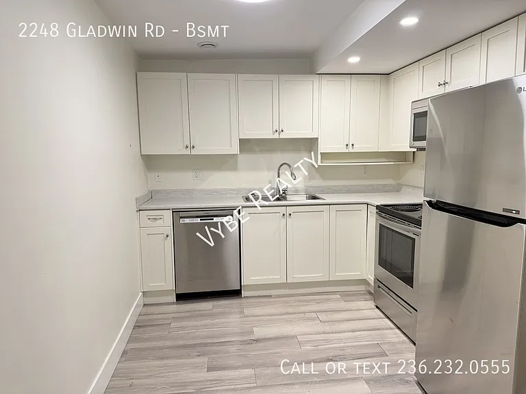 2248 Gladwin Rd #BASEMENT — Photo 3