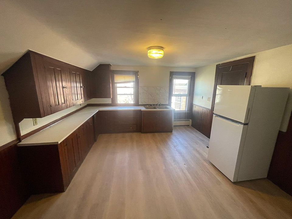 11 Branch Ave 3, Cranston, RI 02910 Zillow