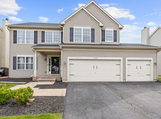2321 Amsterdam Cir, Montgomery, IL 60538