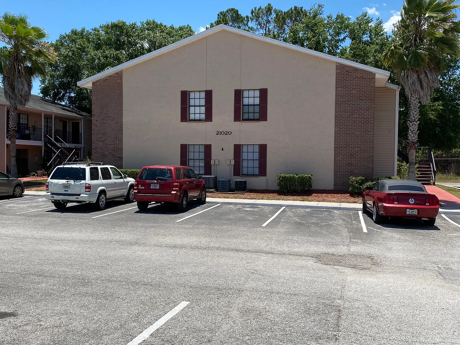 Spacious 2 Bed, 2 Bath Condo in Land O' Lakes ? Water Included! — Photo 1