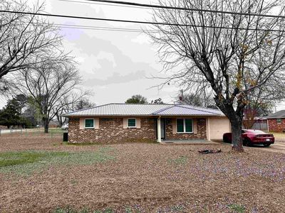 1009 Eastman Ave, Tuscumbia, AL, 35674