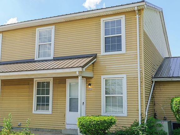 3rd image of 100 Heritage Cir #106