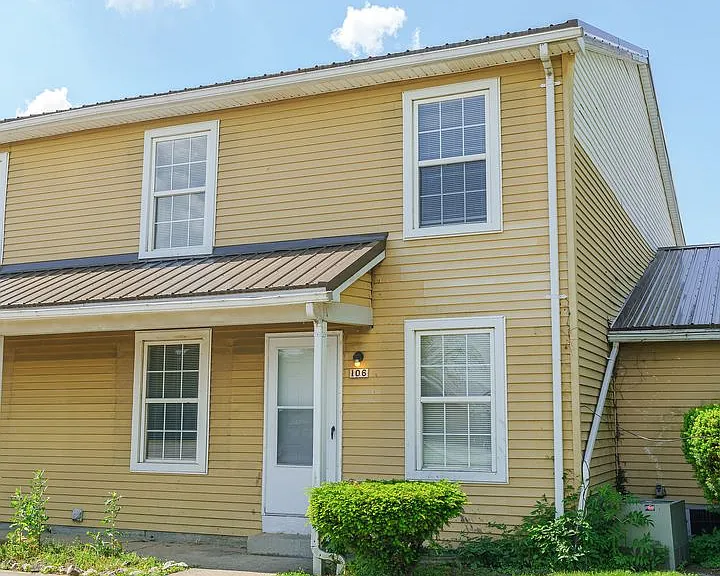 100 Heritage Cir #106 — Photo 3