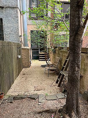 3rd image of 313 W 105th St #1K